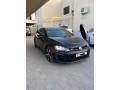 volkswagen-golf-gti-small-0