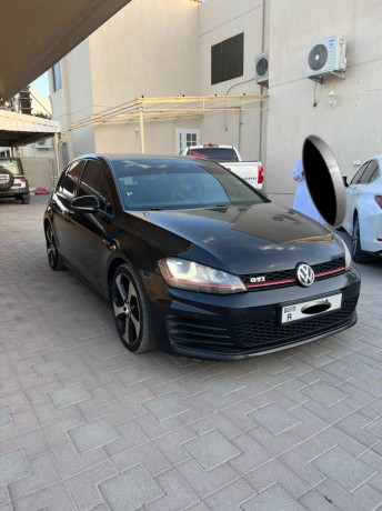 volkswagen-golf-gti-big-0