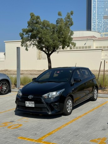 toyota-yaris-2015-big-3