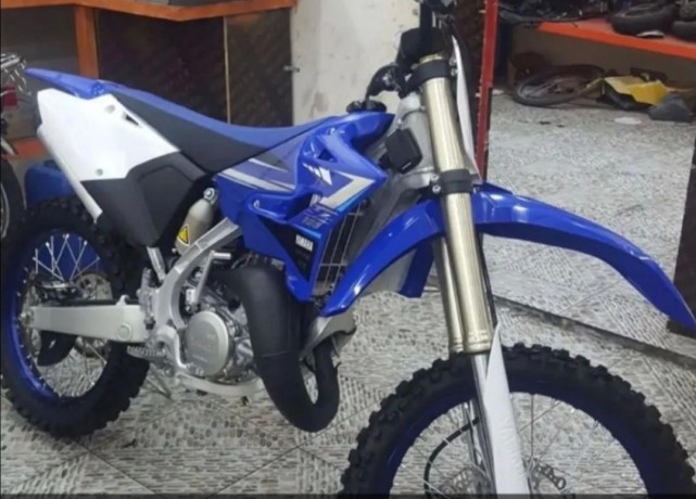 yamaha-yz-125-big-0