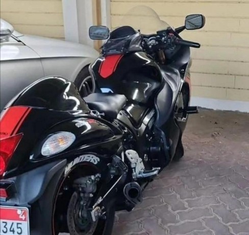 suzuki-hayabusa-big-0