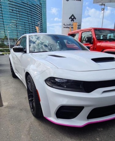 dodge-charger-hellcat-big-0