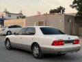 lexus-ls-400-small-0