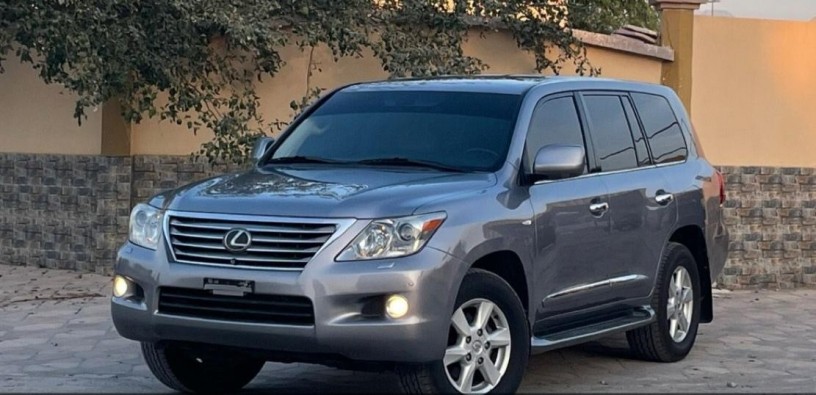 lexus-lx570-big-0