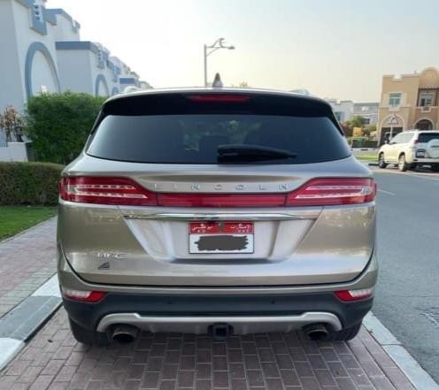 lincoln-mkc-big-3