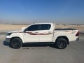 toyota-hilux-small-2