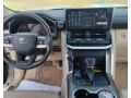 toyota-land-cruiser-vxr-small-3