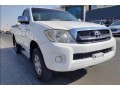 toyota-hilux-small-0