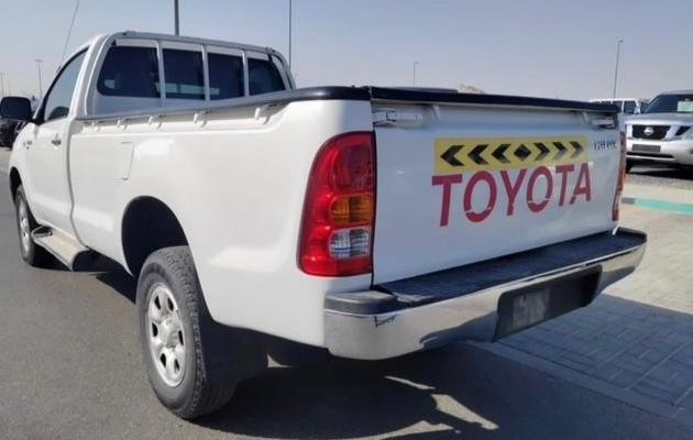 toyota-hilux-big-3