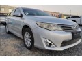 toyota-camry-small-0