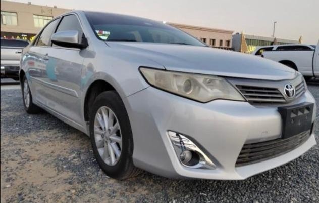 toyota-camry-big-0