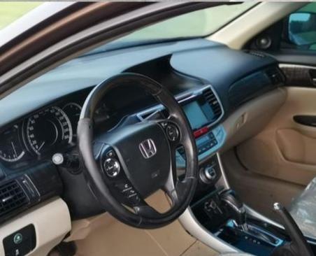 honda-accord-2014-big-2