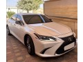 lexus-es-350-small-0