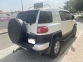 toyota-fj-cruiser-small-6