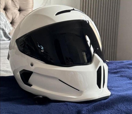 Carbon ghost helmet, Dubai