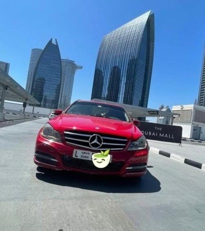 mercedes-benz-2012-big-0