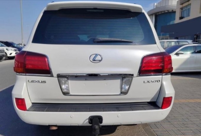 lexus-lx570-big-1