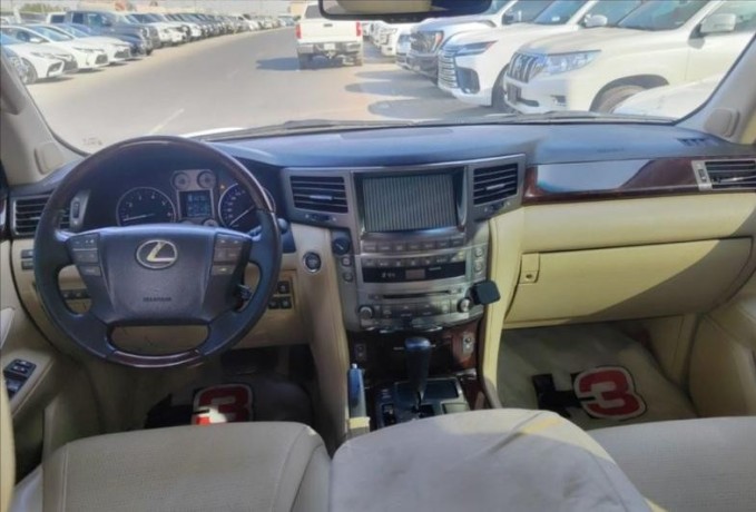 lexus-lx570-big-5