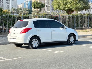 Nissan tida