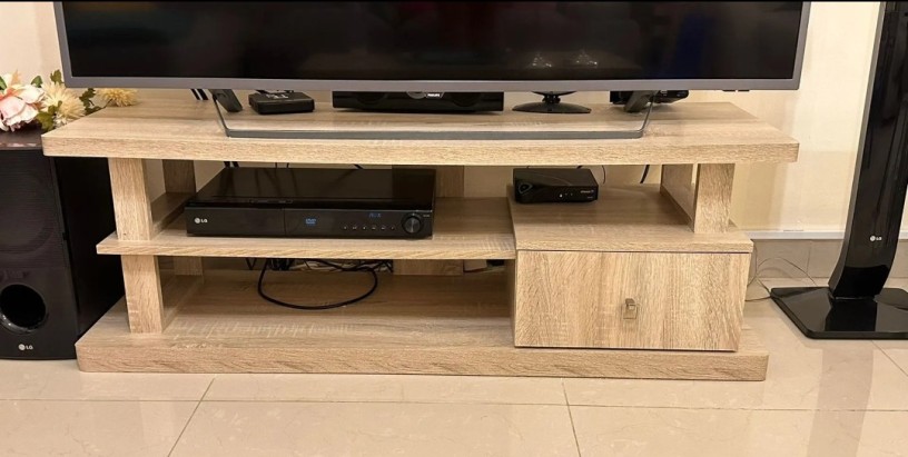 wooden-tv-table-big-0