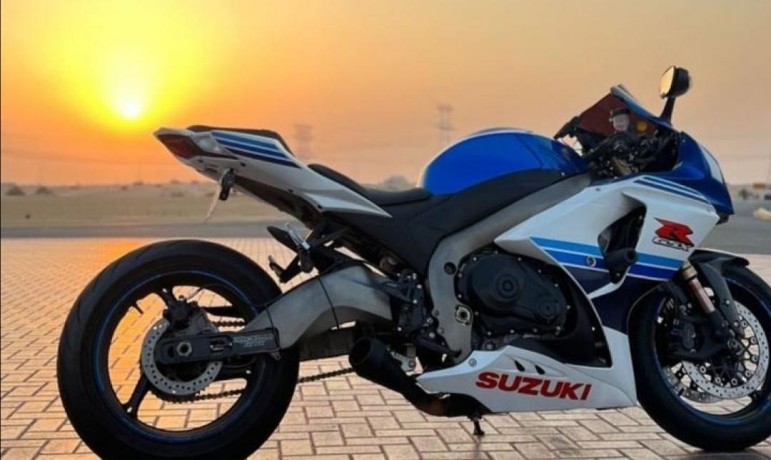 suzuki-gsxr-big-0