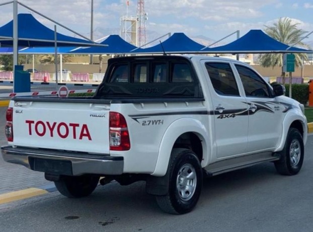 toyota-hilux-big-2