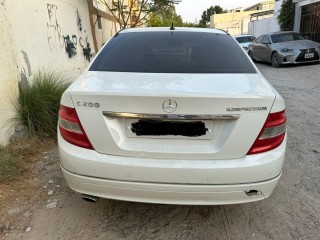 Mercedes C200