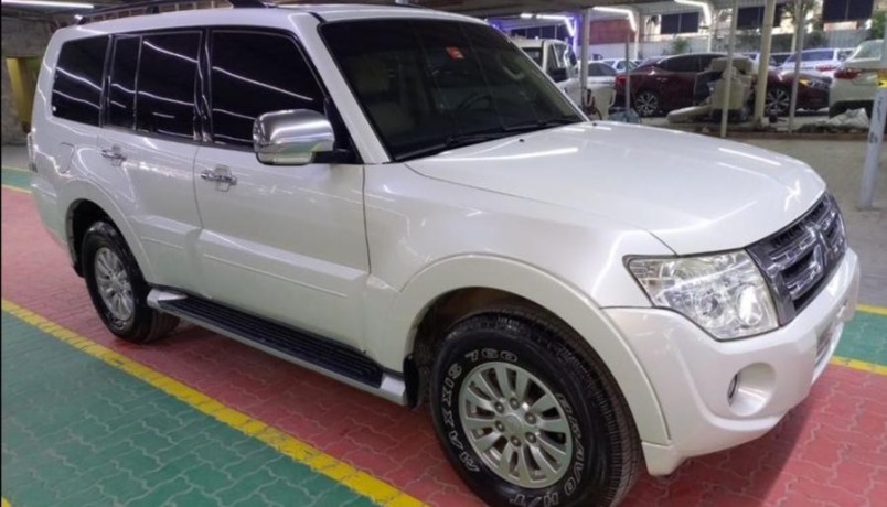 mitsubishi-pajero-big-0