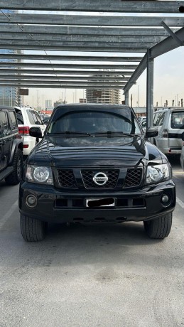 nissan-vtc-safari-big-0