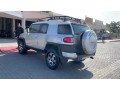 toyota-fj-cruiser-small-4