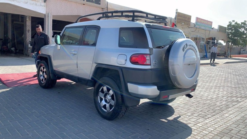 toyota-fj-cruiser-big-4