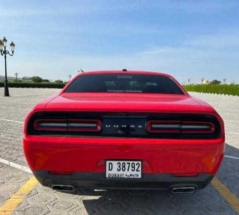 dodge-challenger-big-1