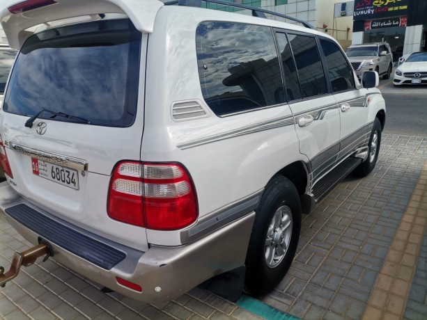 toyota-land-cruiser-big-0