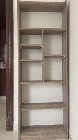 wooden-bookshelf-big-0