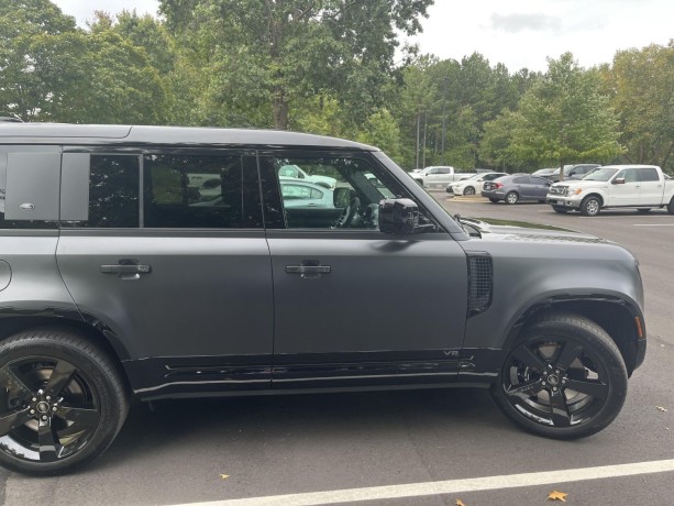 2023-land-rover-defender-110-v8-carpathian-edition-big-3