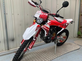 2023 Fantic XEF 250 Trail  whatsapp +971521974732