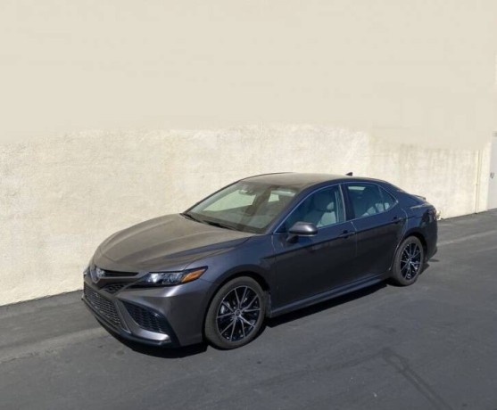 toyota-camry-2020-big-0