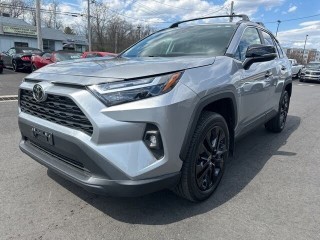 2022 Toyota RAV4 XLE Premium AWD WhatsApp me on +971586703639