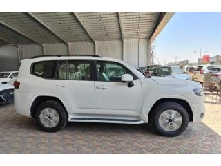 2024 toyota land cruiser WhatsApp me on +971586703639