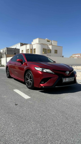 toyota-camry-gcc-2018-big-0