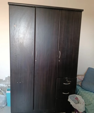 wooden-wardrobe-big-0