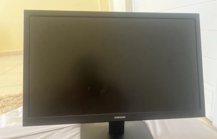 samsung-23-inch-monitor-big-0