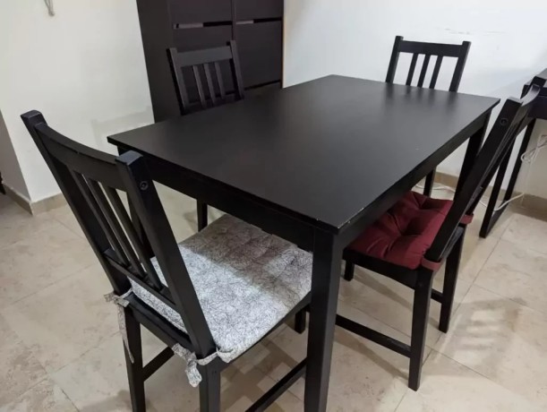 4-person-dining-table-big-0