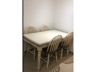 4 person dining table