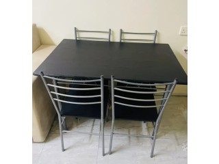 4 person dining table