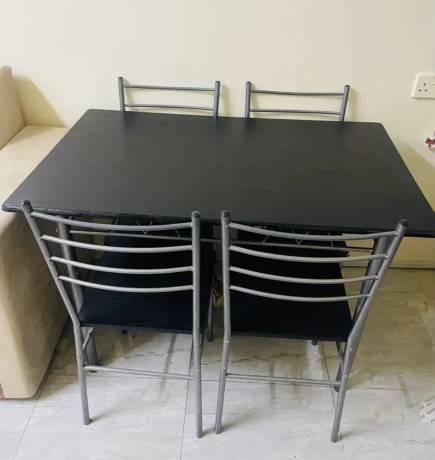 4-person-dining-table-big-0