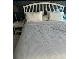 King size bed