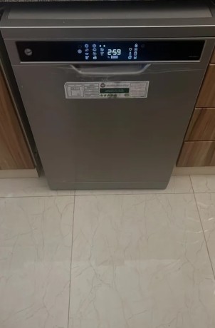 hoover-dishwasher-big-0