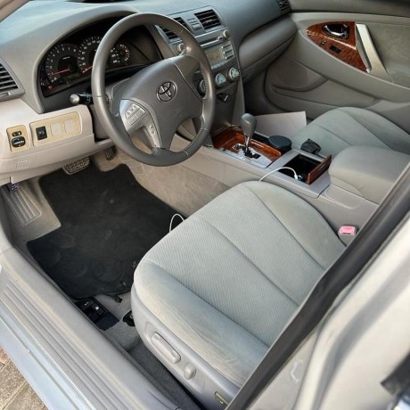 toyota-camry-2011-big-0