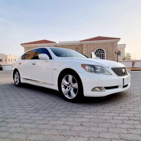 lexus-ls-series-2008-big-0